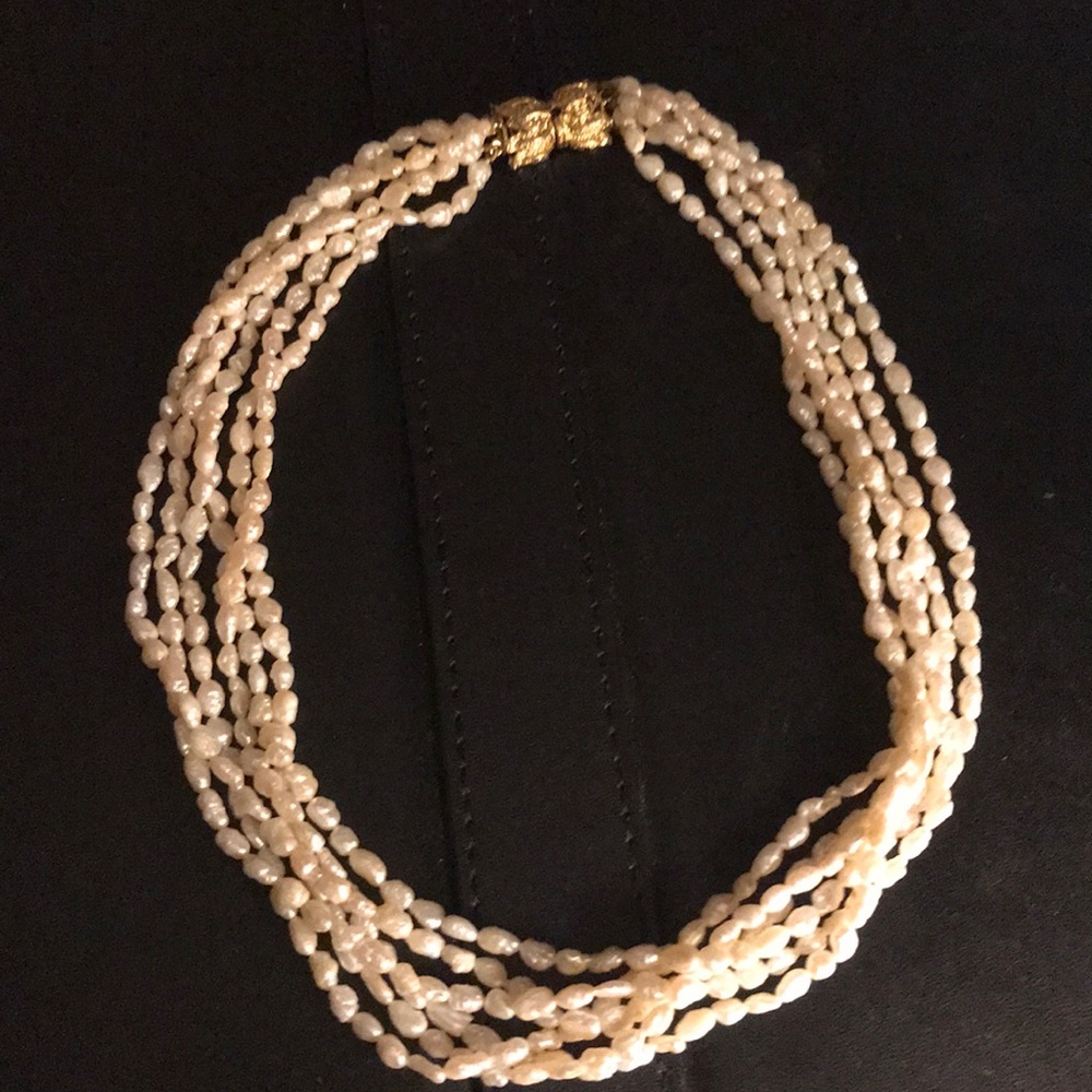Neiman Marcus Pearl Neclace